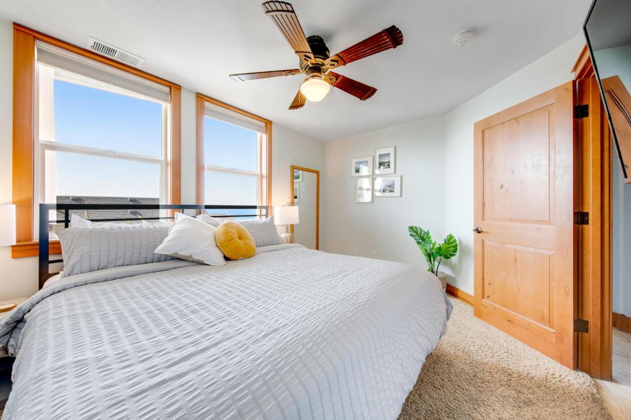 Villa Blue Wave Heights Lincoln City Exterior foto