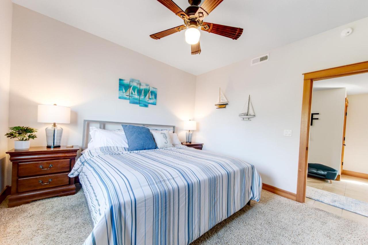 Villa Blue Wave Heights Lincoln City Exterior foto