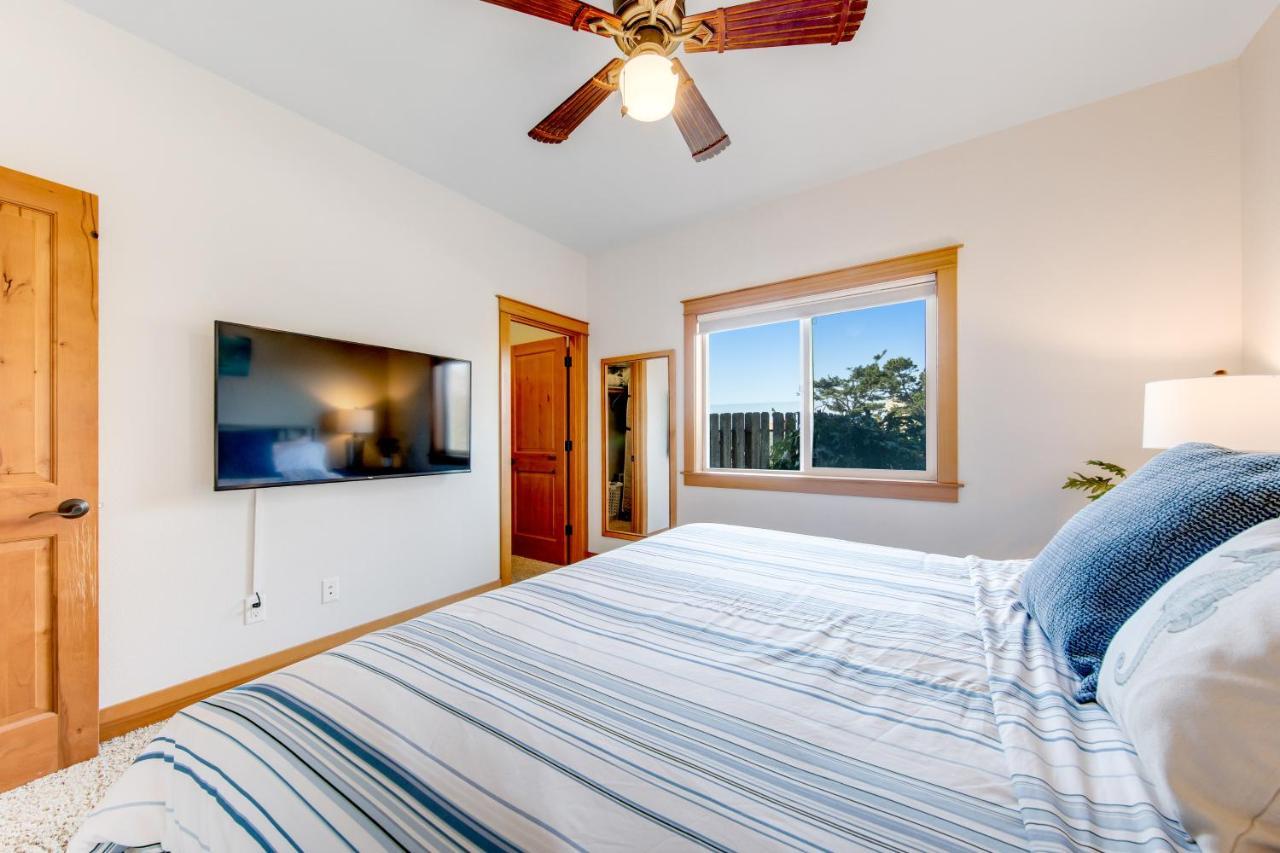Villa Blue Wave Heights Lincoln City Exterior foto